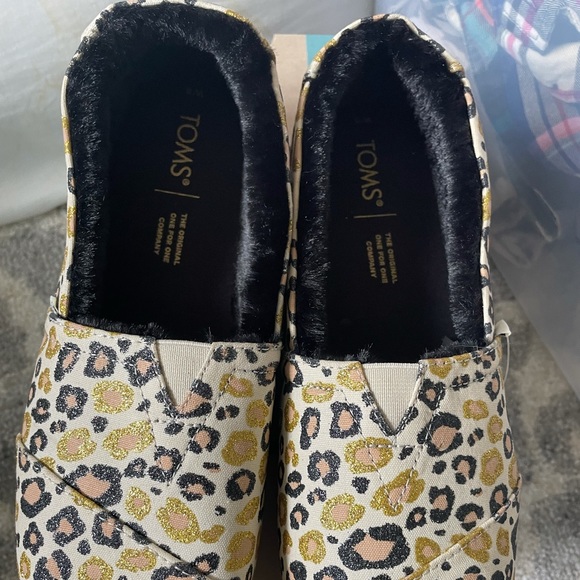 Toms Size 8 - Picture 4 of 8